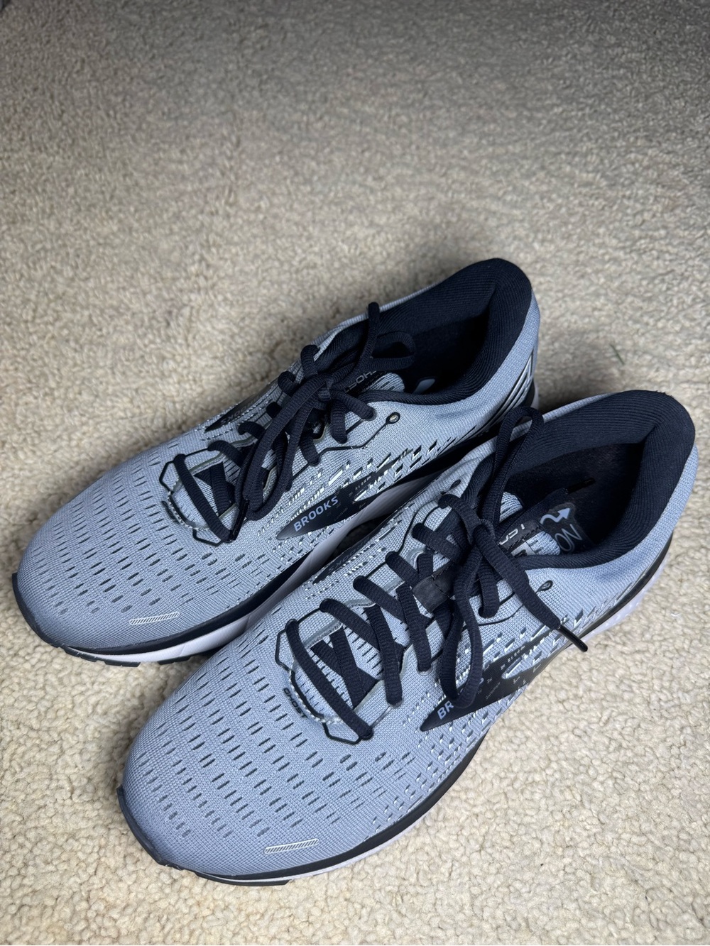 Brooks Ghost 13 men's neutral running shoe Size 8.5